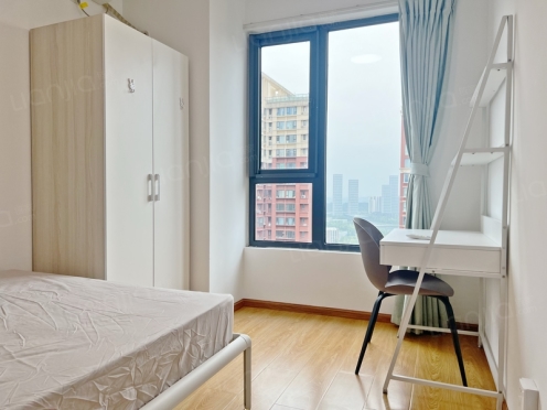 合租·九龙仓时代上城 5居室 南卧