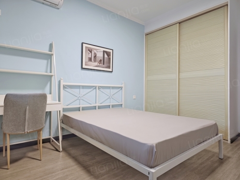 合租·澳龙名城 4居室 东南卧