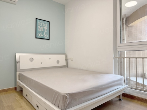 合租·远大都市风景四期 4居室 东北卧