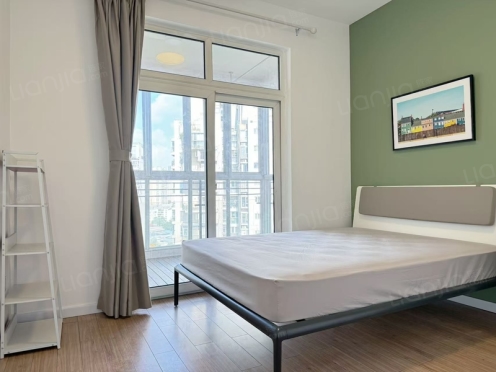 合租·花样年花郡 4居室 北卧