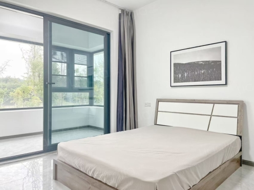 合租·秦皇帝锦钰翠轩 5居室 东卧