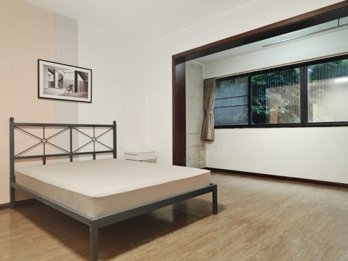 合租·天府长城图南多 4居室 东卧