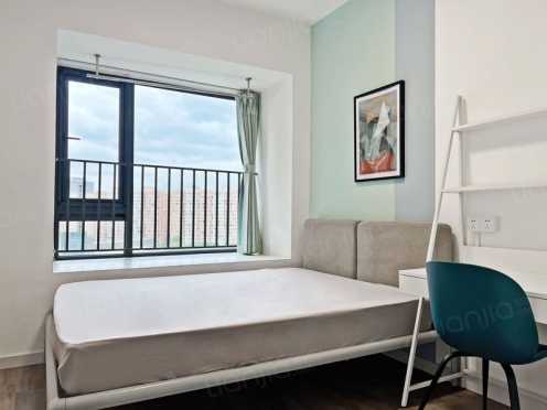 合租·凯德世纪名邸东庭 5居室 西南卧