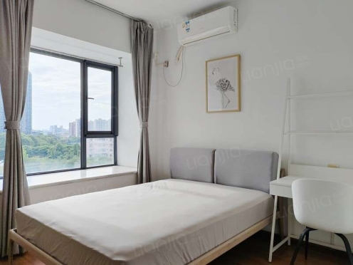 合租·汇融名城C区 3居室 西卧