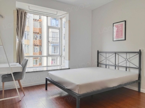 合租·金色花园一期 4居室 北卧