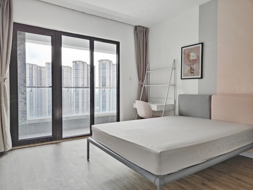 合租·麓府 4居室 西南卧