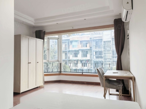 合租·双楠花园 4居室 东南卧