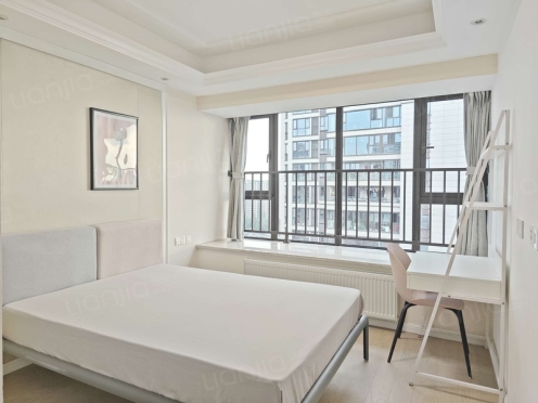 合租·绿地新里城四期 4居室 南卧