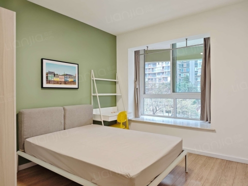 合租·远大都市风景四期 3居室 西卧