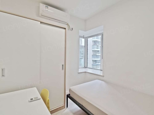 合租·蓝光富丽花城 4居室 北卧