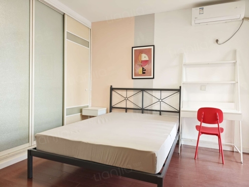 合租·蜀都花园 4居室 东北卧