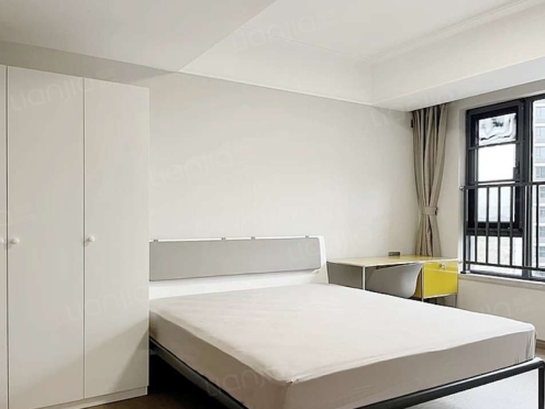 合租·德商花样年碧云天骄 4居室 东卧