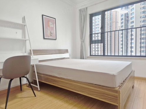 合租·中海右岸 4居室 东卧