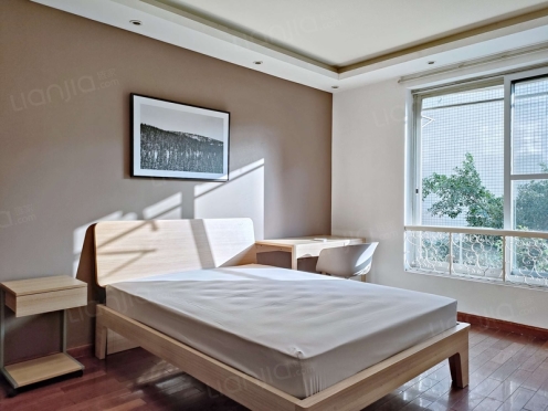 合租·双楠华苑 4居室 西卧