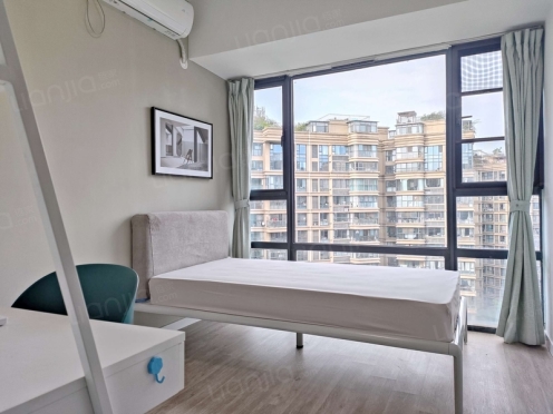 合租·保利花园二期 4居室 东卧