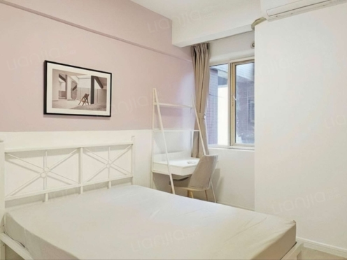 合租·天际首府 4居室 东卧