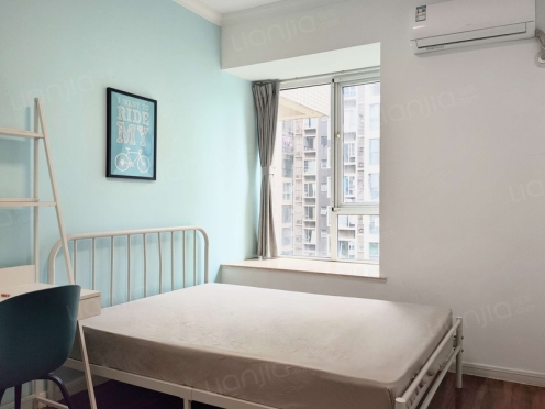 合租·逸都国际 4居室 北卧