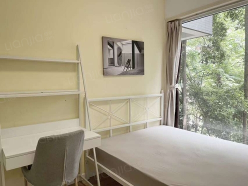 合租·优品尚东 4居室 东卧