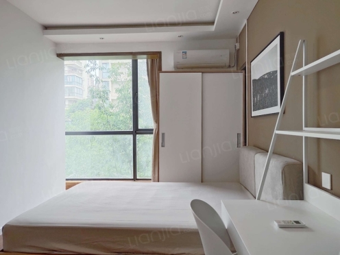 合租·远大都市风景二期 4居室 东南卧