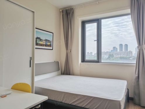 合租·云水苑 4居室 东卧