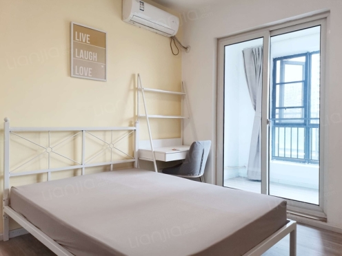 合租·绿地GIC贰期 5居室 北卧