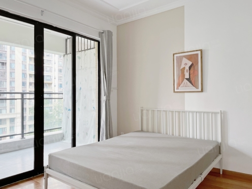 合租·北大资源颐和翡翠府 4居室 西北卧