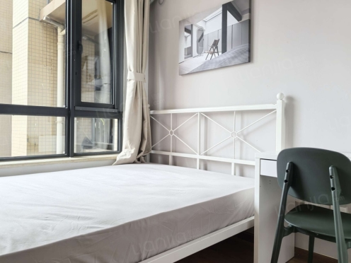 合租·华润二十四城六期 4居室 东南卧