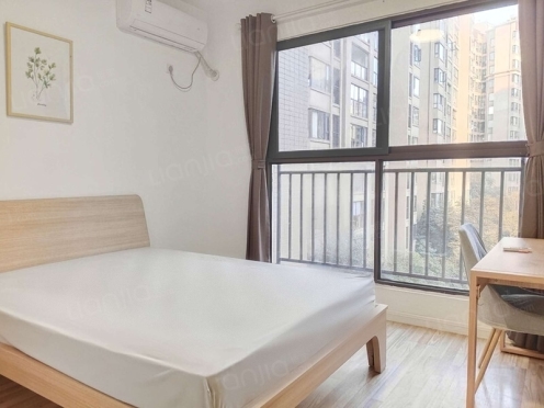 合租·首信首御 4居室 东卧