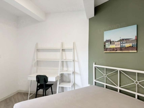 合租·东湖国际 5居室 西卧