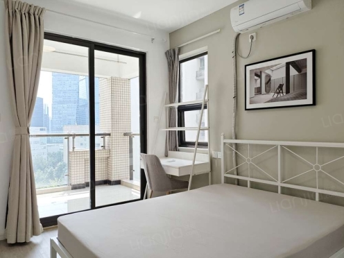 合租·英郡三期 3居室 西南卧