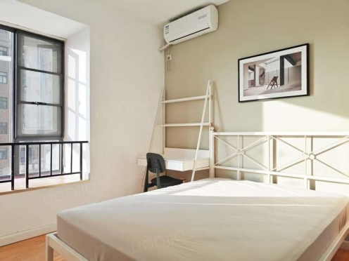 合租·华府西苑 4居室 西卧