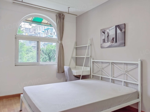 合租·翠堤春晓 4居室 西北卧