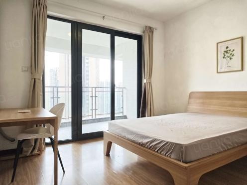 合租·浅水半岛一期 3居室 西南卧