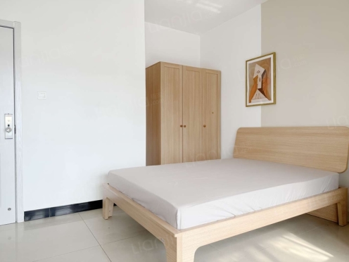 合租·澳龙名城 4居室 西南卧