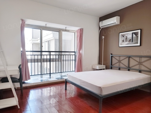 合租·东湖国际 5居室 东卧