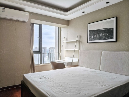 合租·龙湖三千城二期B区 4居室 西北卧