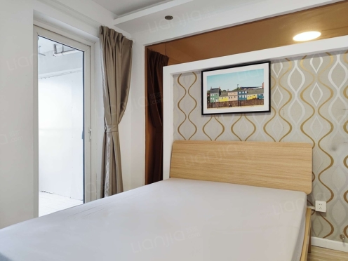 合租·蓝光凯丽香江 4居室 东南卧