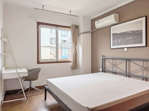 合租·会所花园 3居室 西北卧