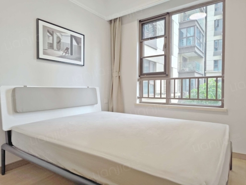 合租·花样年家天下 4居室 西北卧