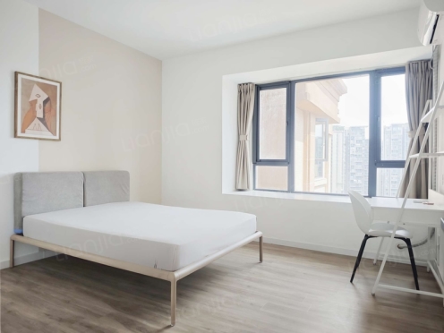 合租·仁和香榭广场 4居室 东卧