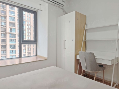 合租·时代晶座(高新) 4居室 北卧