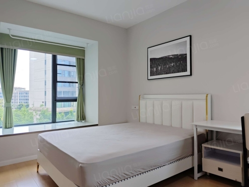 合租·怡美雅苑 4居室 东南卧