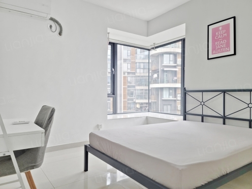 合租·浅水半岛二期 4居室 东北卧