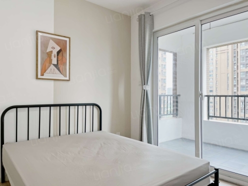 合租·中铁城锦南汇 3居室 东北卧