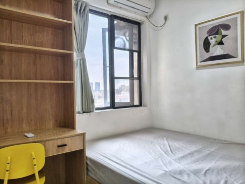 合租·华都云景台 4居室 西南卧