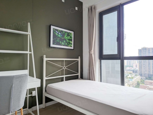 合租·绿地GIC贰期 5居室 南卧