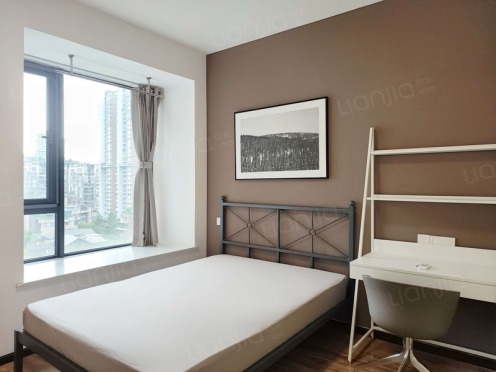 合租·翡翠城五期 4居室 西卧