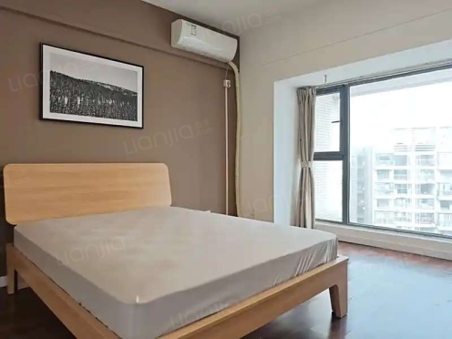 合租·财富又一城 4居室 东南卧