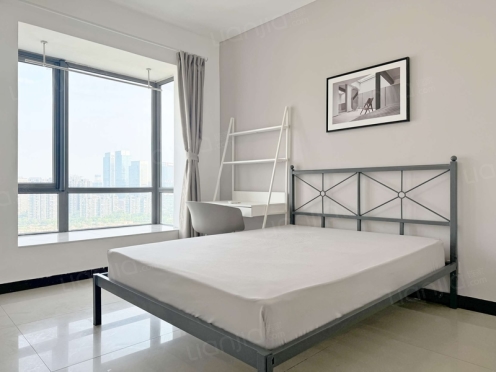 合租·锐力领峰 4居室 西北卧