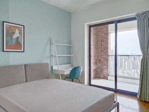 合租·中德英伦联邦B区 5居室 东北卧